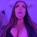 laurawaifuu